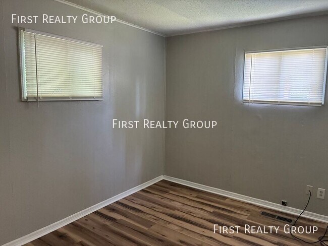 Foto del edificio - 4841 Gardendale Ave