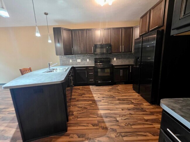 Foto del edificio - 117 N Howard St