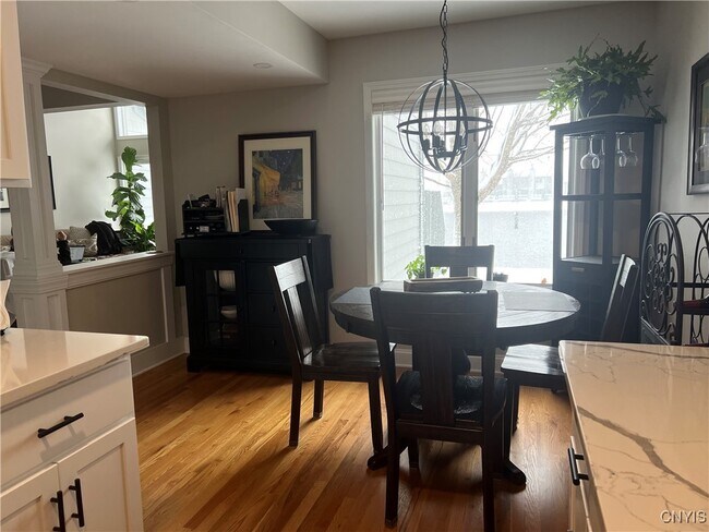 Foto del edificio - 191 Summerhaven Dr S