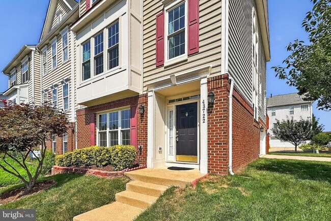 Building Photo - 43722 Cadbury Terrace