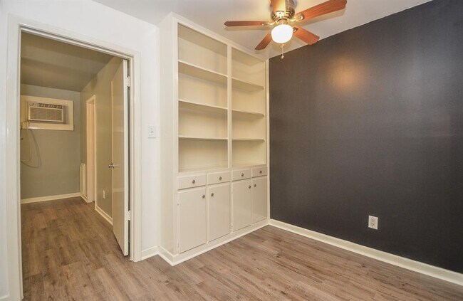 Foto del edificio - 427 W 17th St