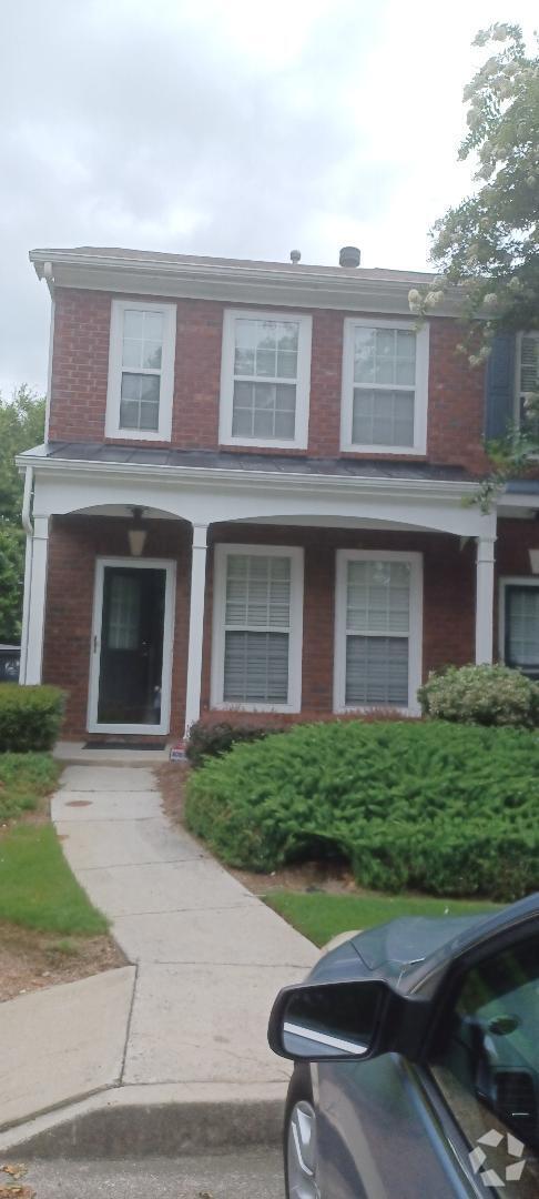 Building Photo - 1449 Cove Creek Cir