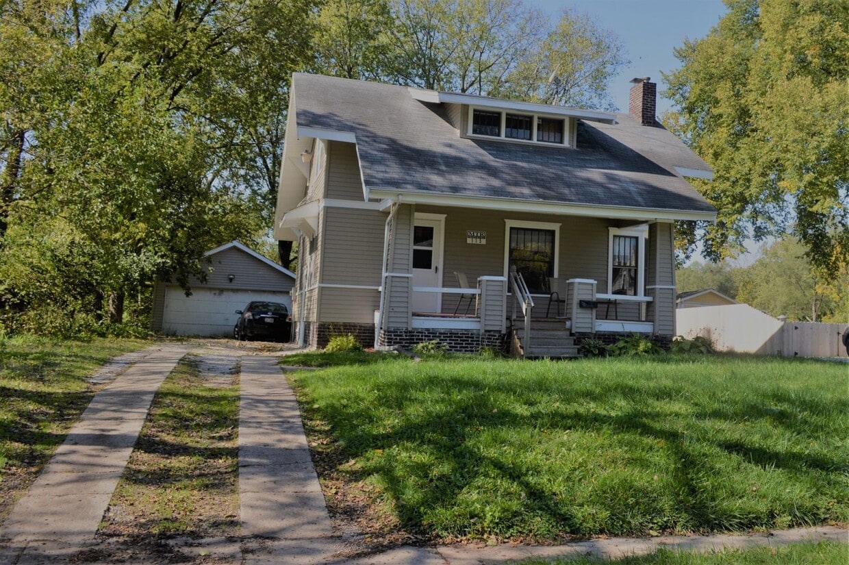 Foto principal - 115 S Riverside Dr