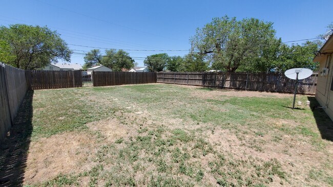 Building Photo - 4110