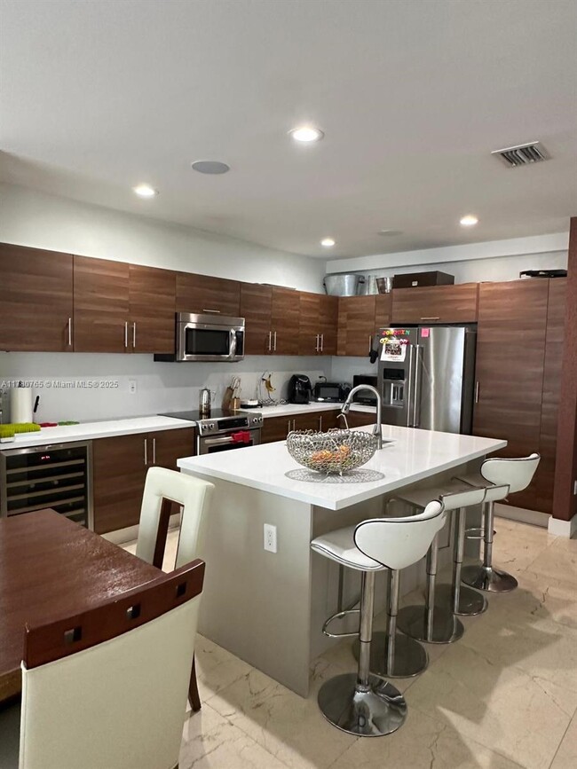 Foto del edificio - 10423 NW 70th Ln