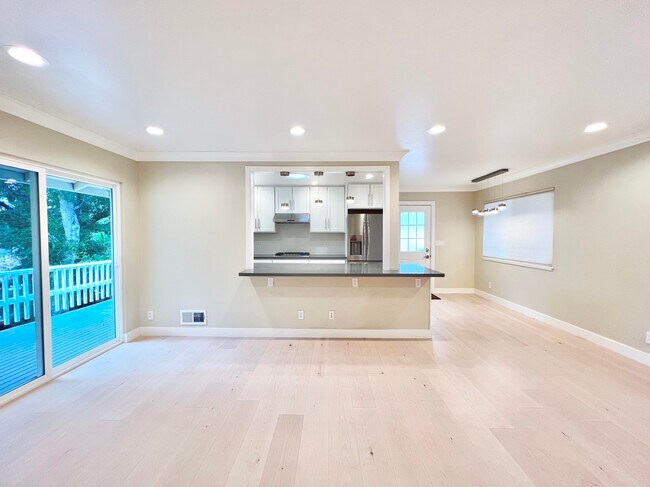 Building Photo - 14215 Worden Way