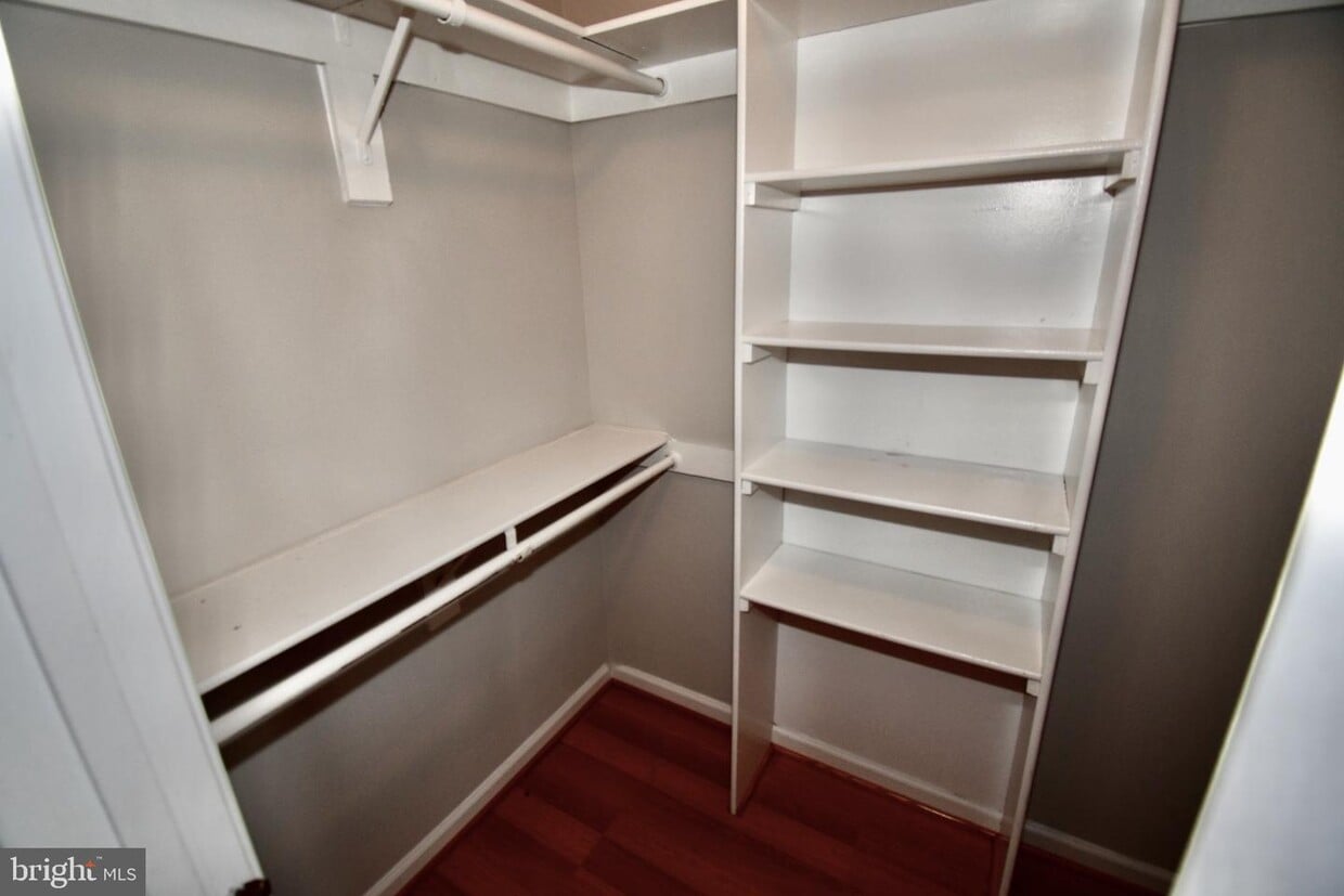 20673 Shadyside Way Unit 8132, Germantown, MD 20874 Condo for Rent