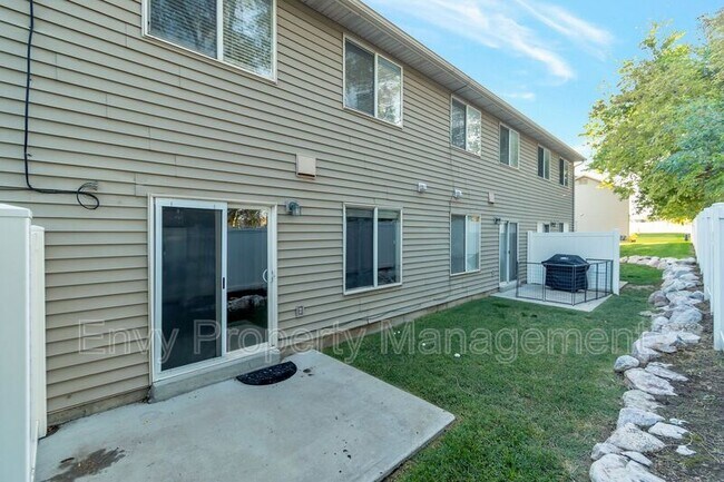 Building Photo - 2847 W 3975 S