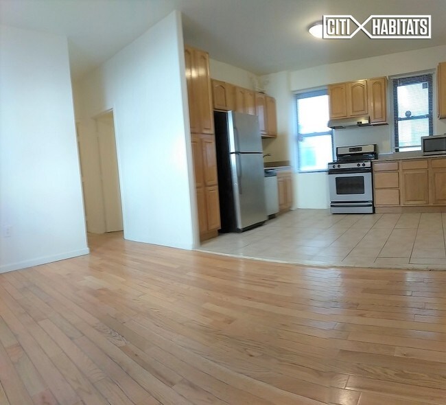 Foto del edificio - 2116 35th Ave