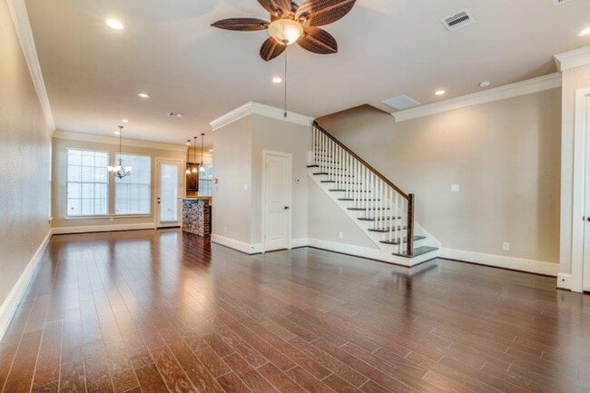 Building Photo - Luxury East Shore Living | Lake Woodlands Views | Near Market Street & Hughes Landing