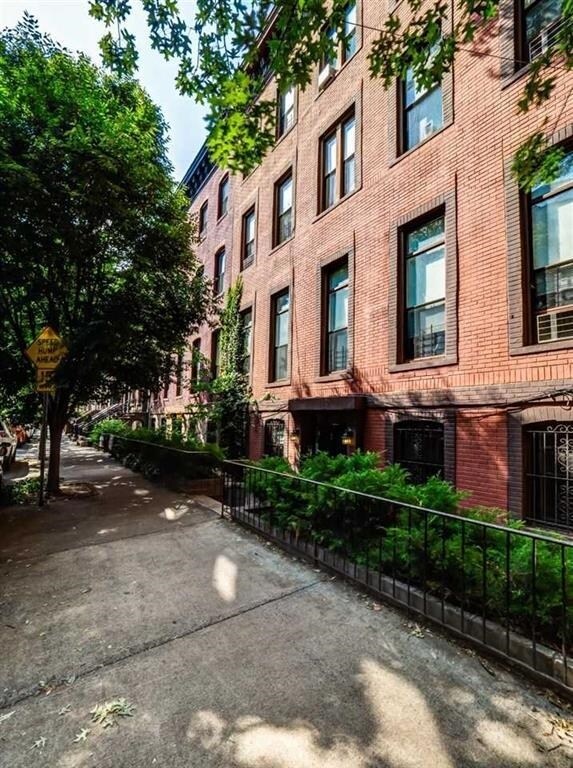 Building Photo - 124 Mercer St