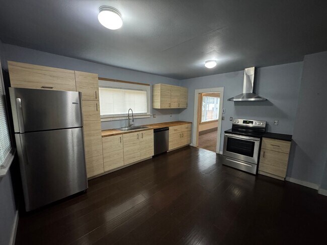 Foto del edificio - Charming House in Bellingham - 4 Bedroom 1...