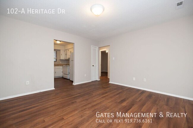 Building Photo - 102 Heritage Dr