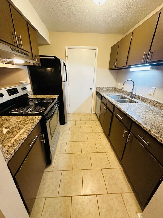 Foto principal - 5024 Sardis Rd