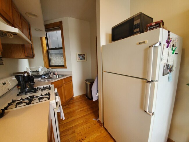 Foto del edificio - 1427 N Wood St