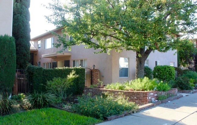 Front of building - 3523 S Sepulveda Blvd