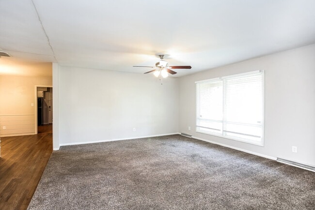 Building Photo - 7605 Kimberly Dr