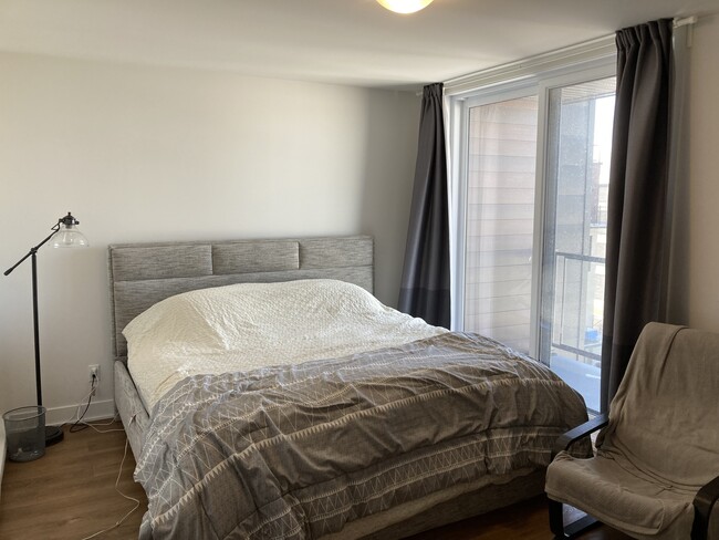 Building Photo - 304 Rue D'émeraude