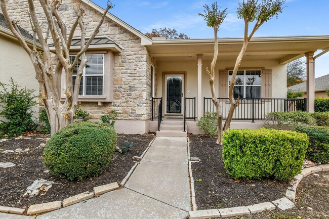 Building Photo - 405 Dawson Trail