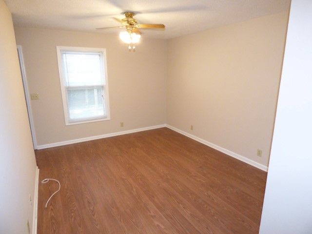 Building Photo - NO APP FEE Affordable 2BR Townhome Near MTSU