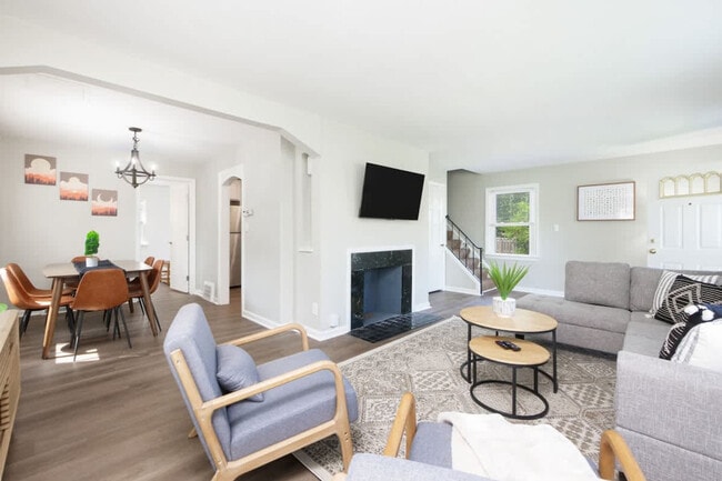 Foto del edificio - 3582 Silsby Rd