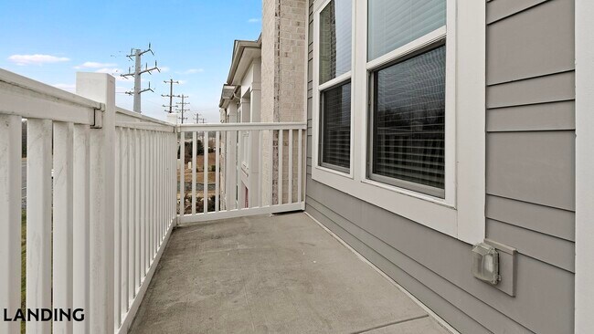 Foto del edificio - 5209 Craftsman Dr