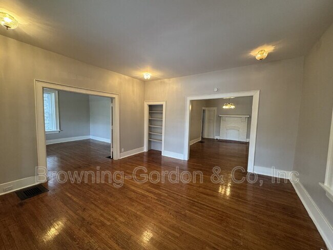 Foto del edificio - 1503 Bernard Ave