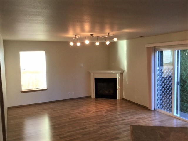 Foto del edificio - 18126 96th Ave E