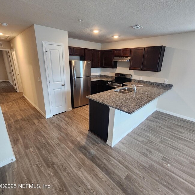 Building Photo - 6547 Sweetbay Ln