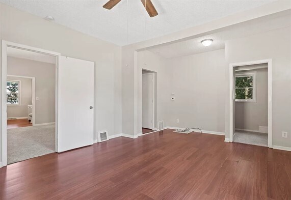 Foto del edificio - 412 16th St SE