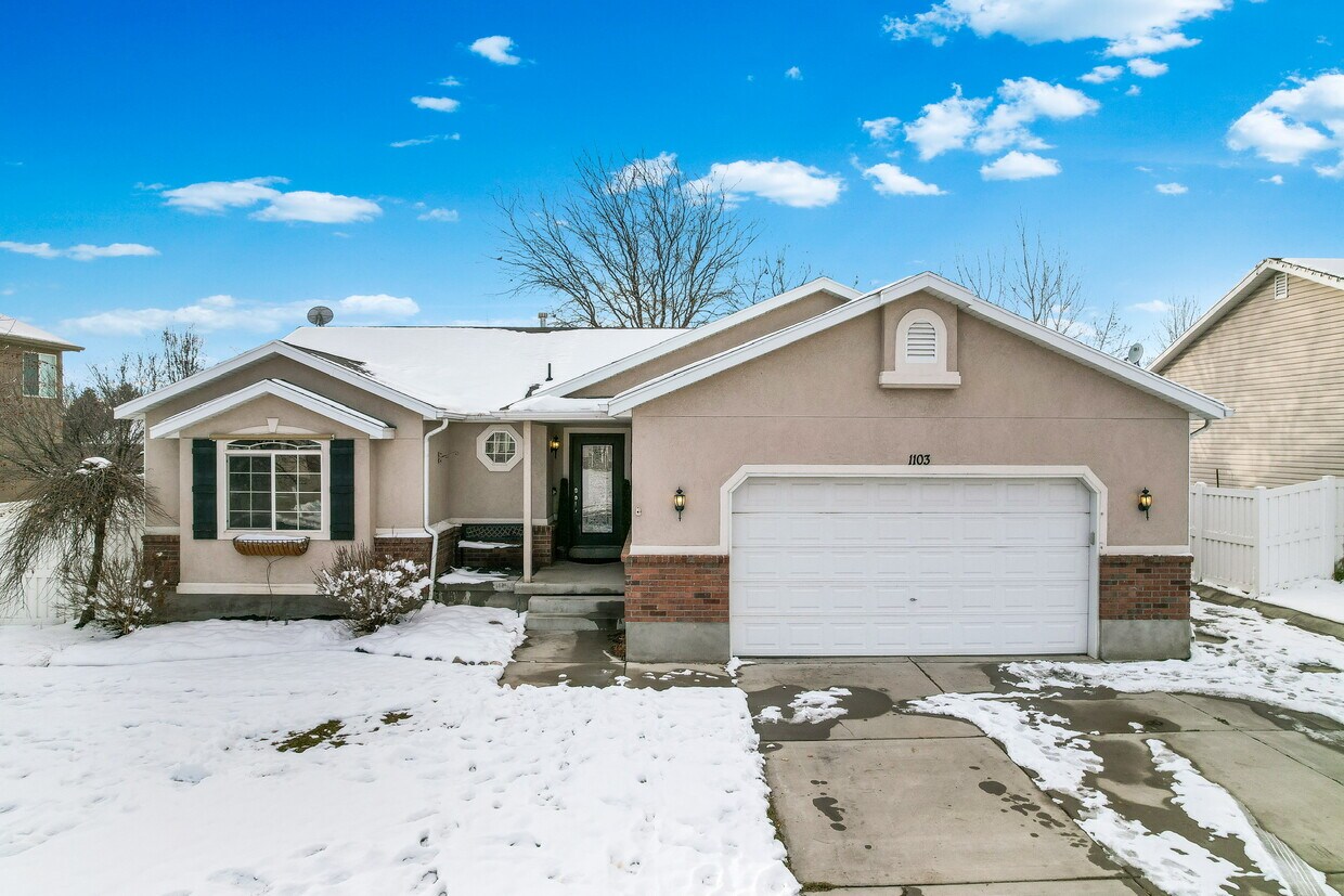 Foto principal - 1103 N 1300 E St