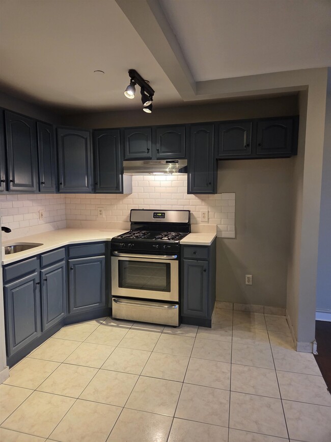 Building Photo - 2401 Bergenline Ave