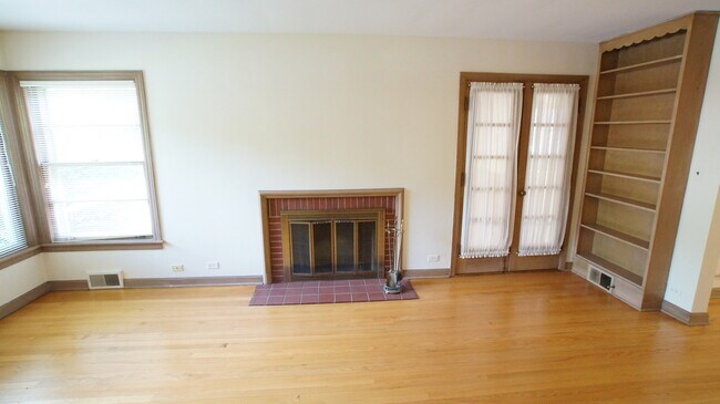 Foto del edificio - 1229 Middlebury Ln