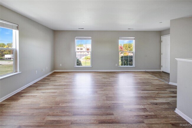 Foto del edificio - 327 Stonewall Creek Dr