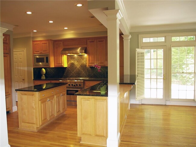 Foto del edificio - 3845 Ashford Trail NE