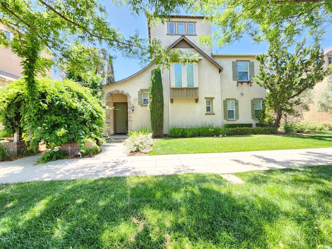 Foto principal - 1732 N Dutch Ave