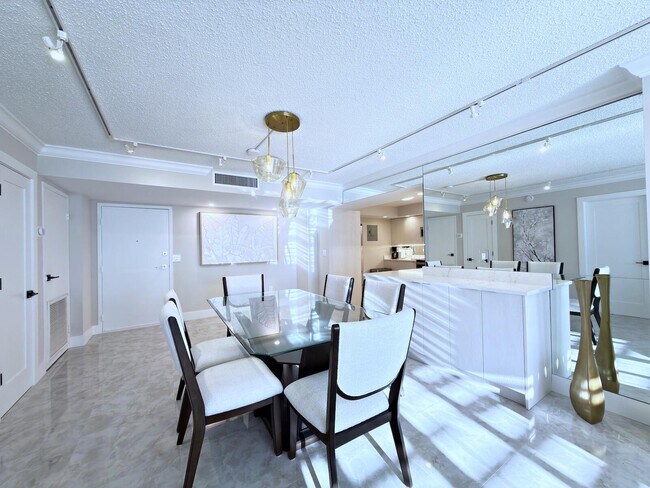 Building Photo - 3546 S Ocean Blvd