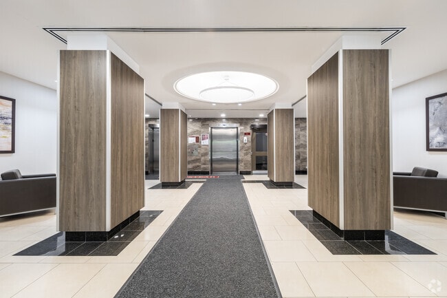 Lobby Photo - Sophia