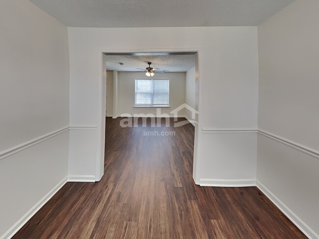 Building Photo - 7460 Maggie Dr