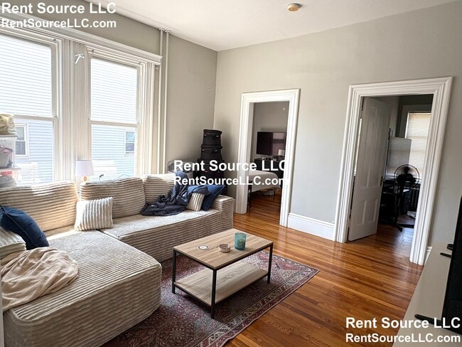 Building Photo - 271 Highland Ave