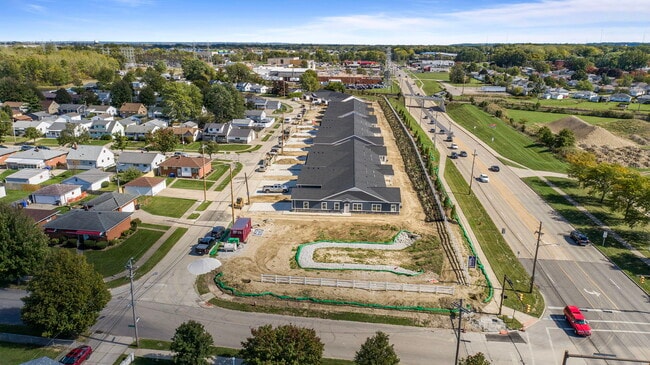 Building Photo - The Villas at Brookview