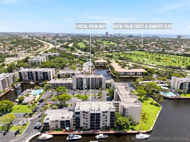 Building Photo - 8 Royal Palm Way