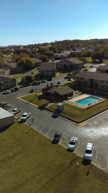 Building Photo - 711 Santa Fe Dr
