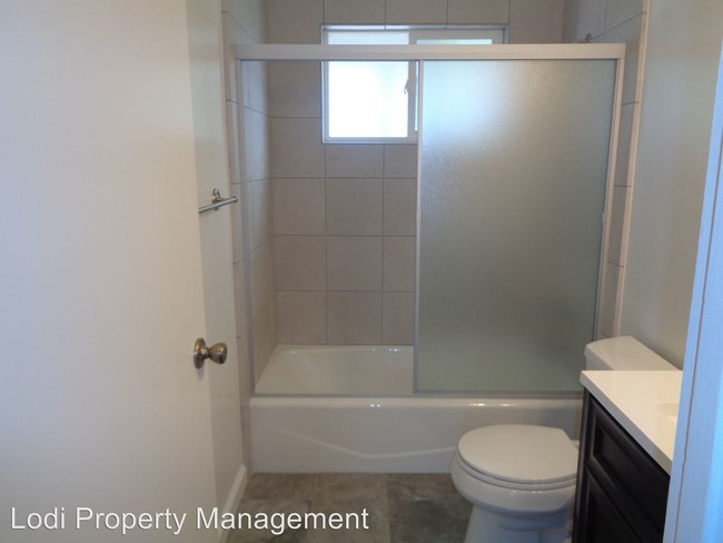 Building Photo - 3 br, 1 bath House - 501 CALAVERAS STREET