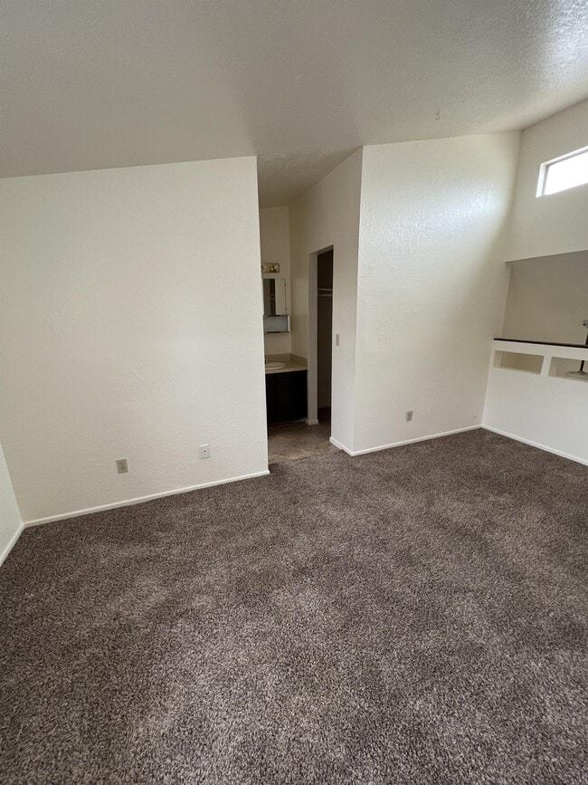 Building Photo - 4520 E Pima St