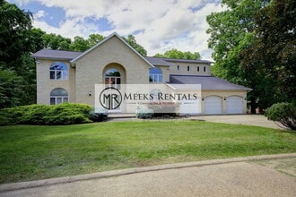 Building Photo - 30 Bridlewood Rd