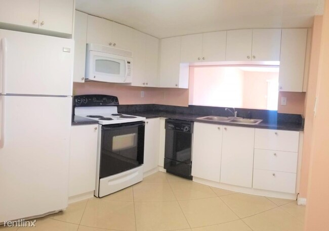 Building Photo - 1 br, 1 bath  - 311 SW 113th Way