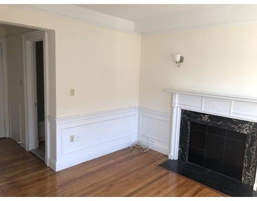 Building Photo - 122 Bowdoin St