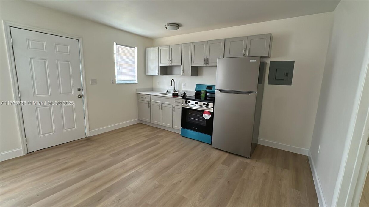Foto principal - 10621 SW 184th St