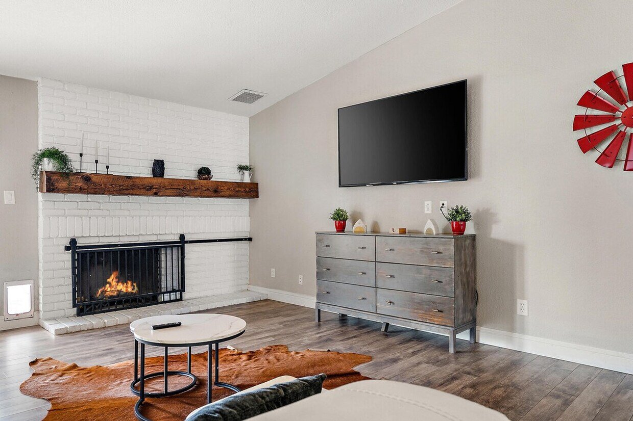 Foto principal - 4332 E Cherokee St